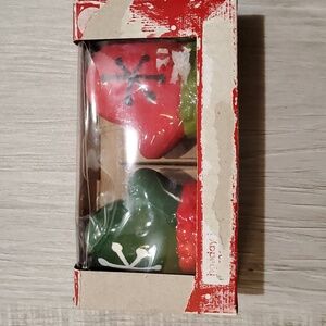 Holiday Time salt & pepper shakers